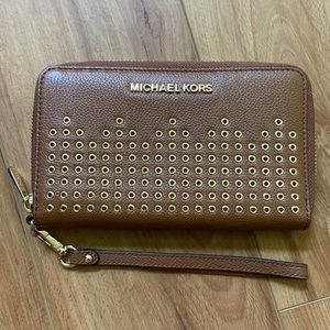 New Michael Kors Wristlet